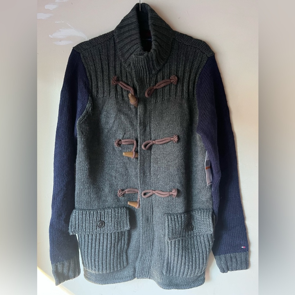 💚 Tommy Hilfiger Cardigan Sweater with wood button size Small